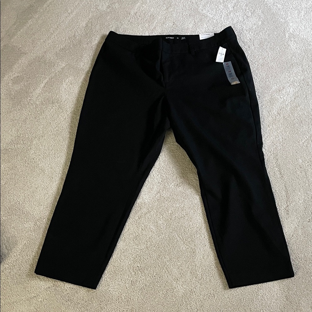 Old Navy High-Rise Pixie Pants - Black